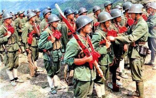 当时分为两个方向作战,一个是广西边境的东线集团,一个是云南边境的