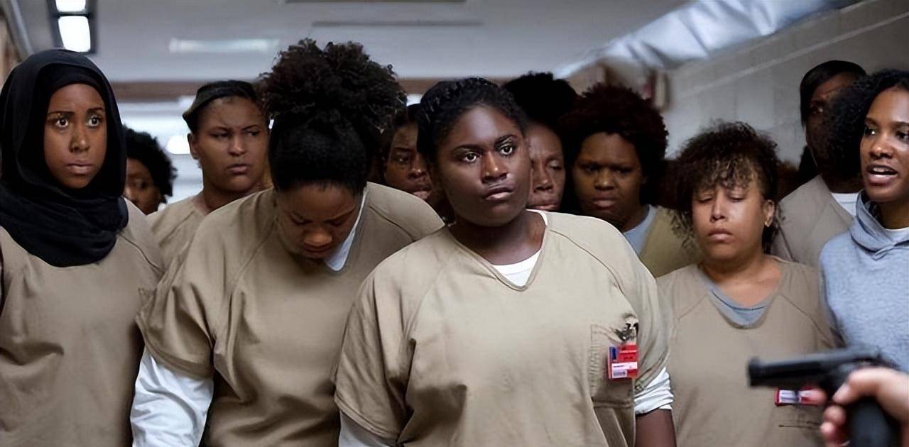 美国女子监狱比你想象得更乱_女性_联邦_囚犯