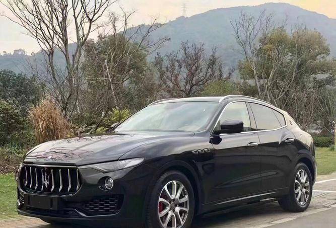 2019年"玛莎拉蒂女"醉驾致2死案:主犯痛哭下跪道歉终被判无期