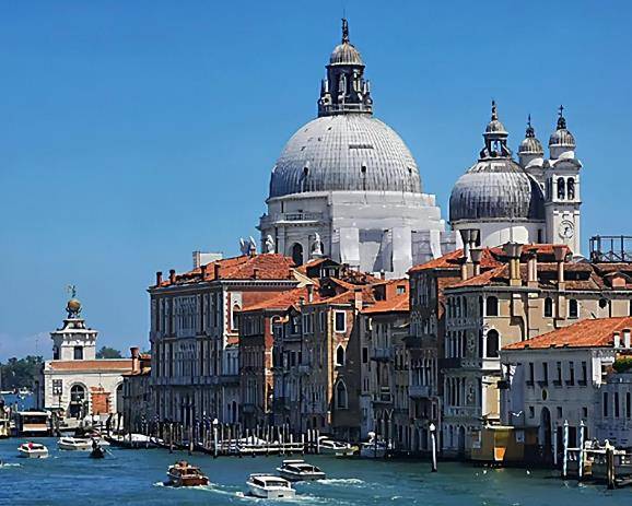 工业强国德国学荷兰搞"性交易"合法,成欧洲"情色天堂",红灯区遍地