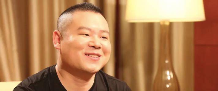 "德云一哥"岳云鹏:成名后给5个姐姐买房,弟弟却留在农村种地_郭德纲