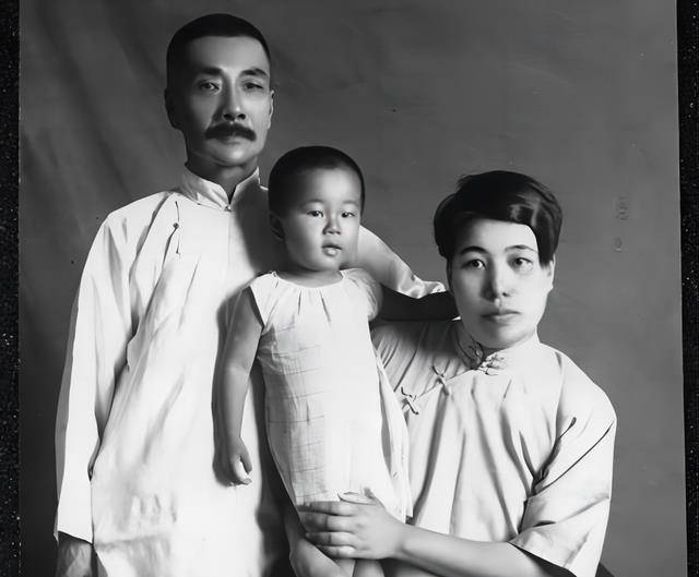 许广平:与鲁迅相伴一生,去世却不与鲁迅合葬,背后故事令人叹息