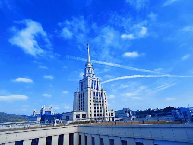 深圳北理莫斯科大学学费贵不贵?性价比高,奖学金优渥!