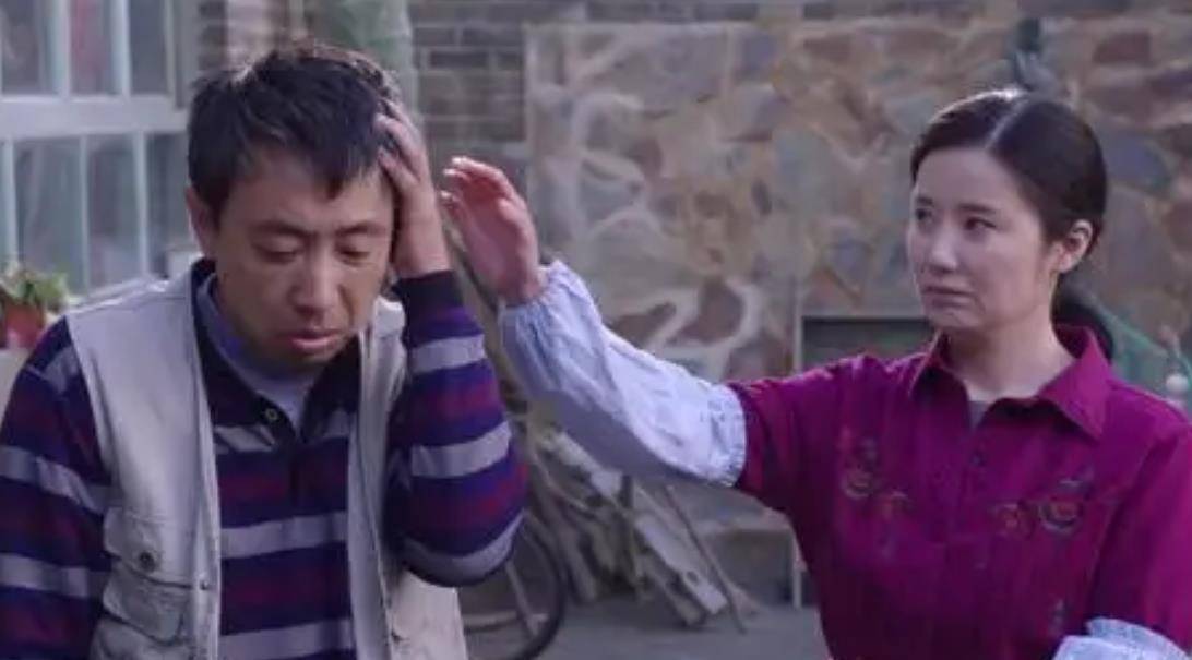 李玉自以为张凤在外面受了伤,知道了还是家里好,虽然他对当初张凤绝情