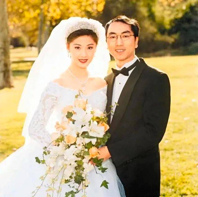 50岁前港姐冠军穿古装扮相极惊艳_翁嘉穗_邬友正_香港