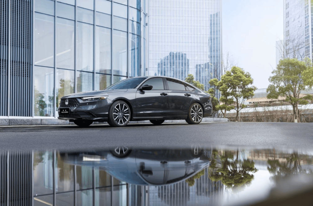 雅阁:诸位只管观望,我先优惠4.8万为敬