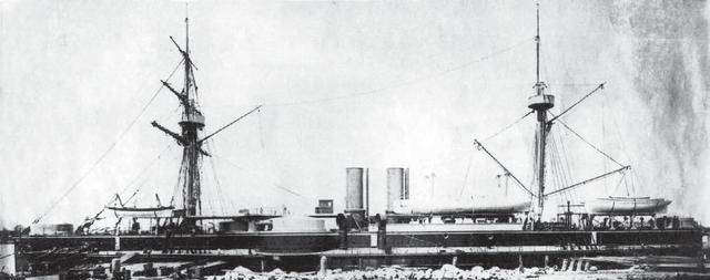 北洋水师的定远和镇远两艘姊妹舰,究竟有哪些地方,存在着差别