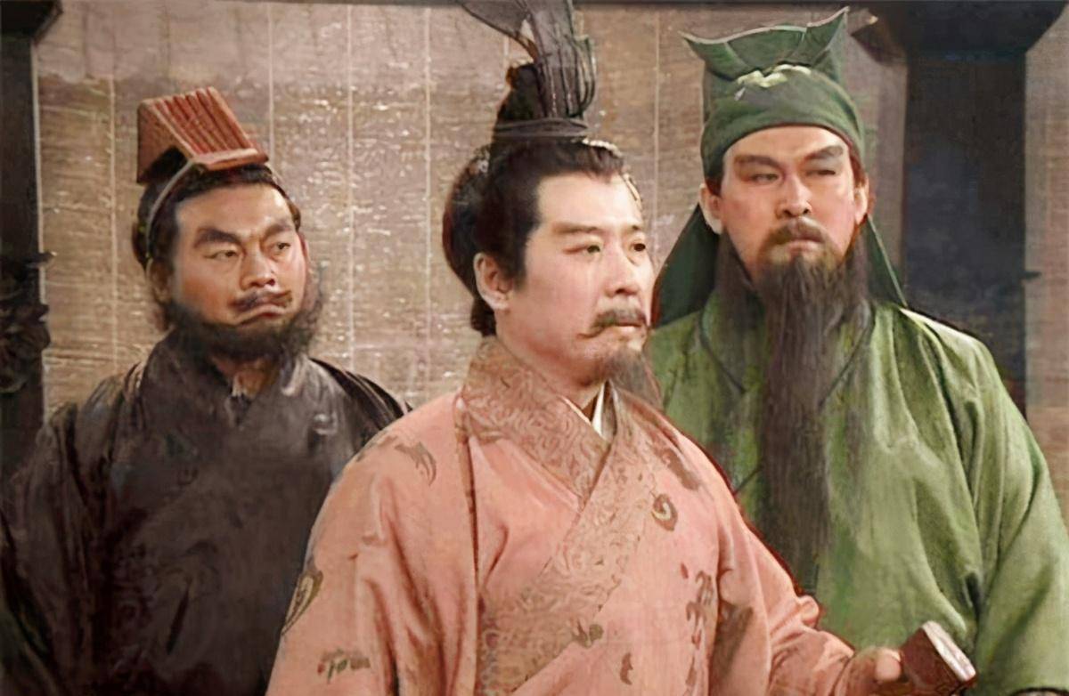 但他热衷于富贵,总想要"吾必当乘此羽葆盖车",即想做天子的座驾.