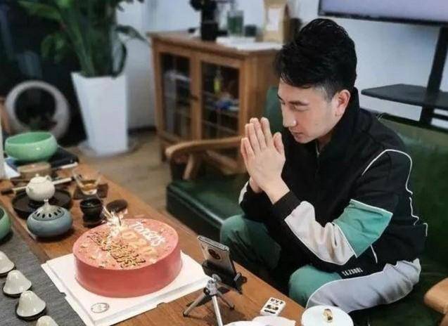 林生斌被保姆盗取18万元,不但不与其计较,反而借给保姆11万