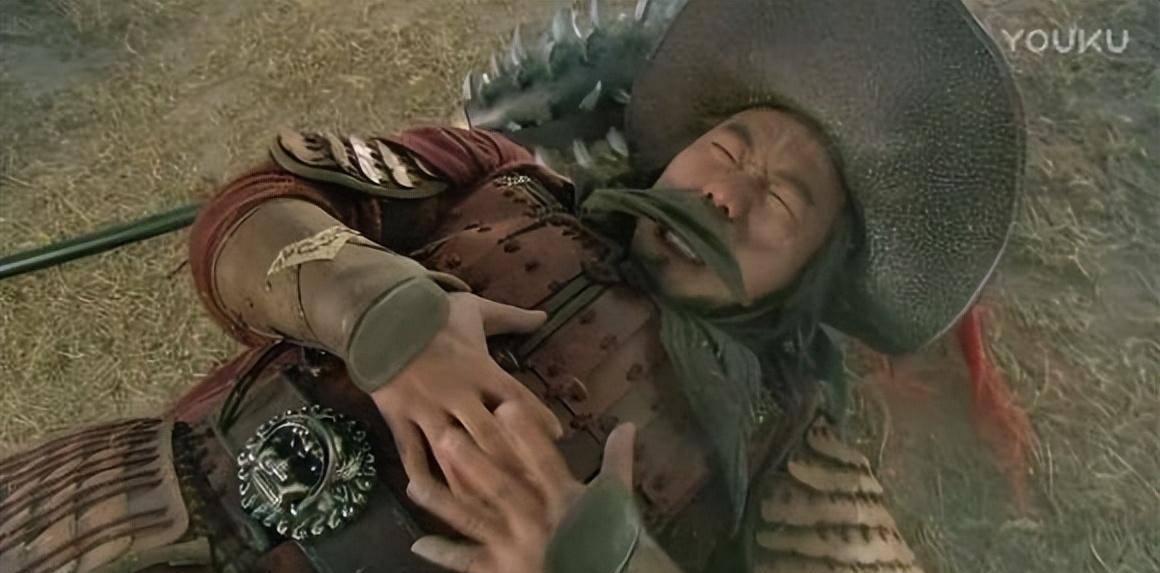 结局是征方腊时,与李忠一起被飞石砸死.