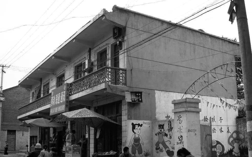 以前西安有个城中村叫"大白杨",如今已经拆迁了,并且好奇的问道,这个