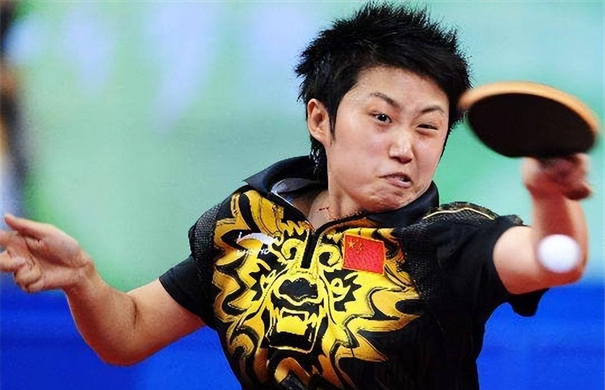 曾与张怡宁王楠齐名,巅峰时期遭教练弃用,如今34岁逆袭成女神