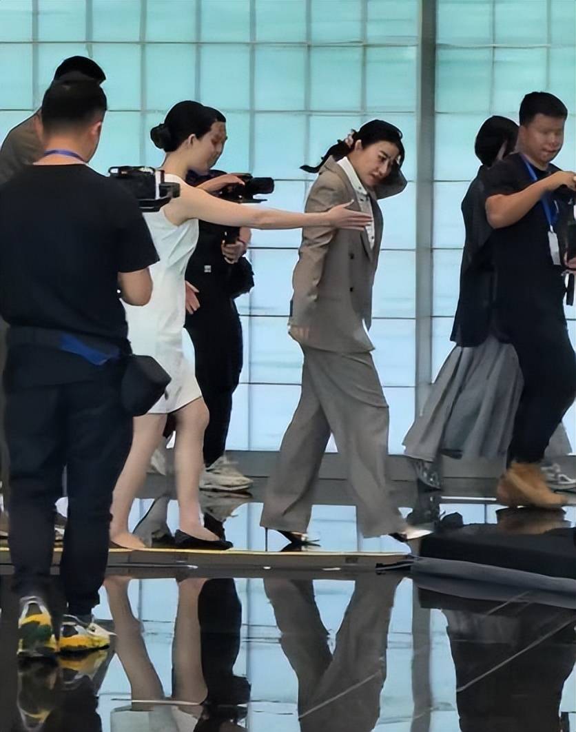 香港名媛圈还敢看不起郭晶晶!人家的地位,比她们的老公都高