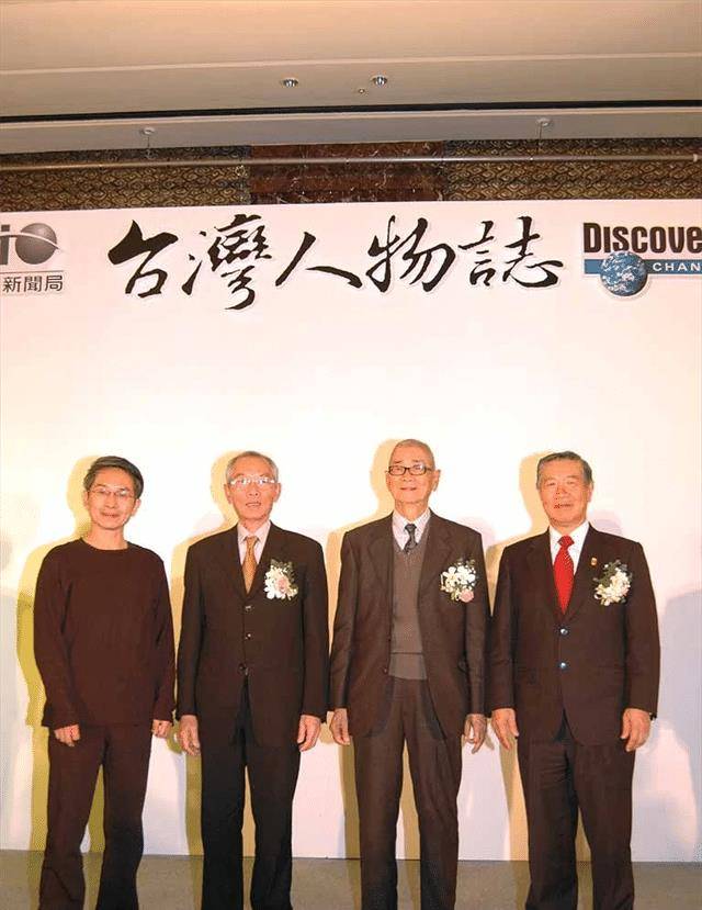 73岁的刘金标骑单车环台,从北往南骑省道一号,到终点枫港接台九线转花