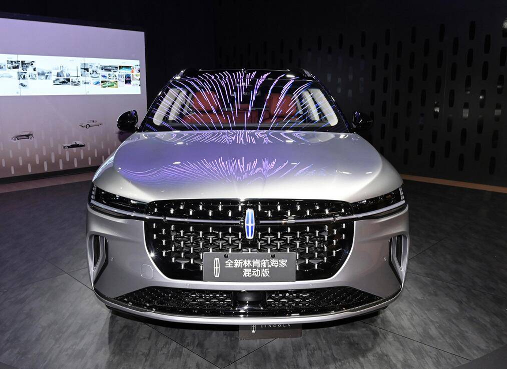 频频召回,销量下滑,贾鸣镝能否解决林肯汽车的"内忧外患"?