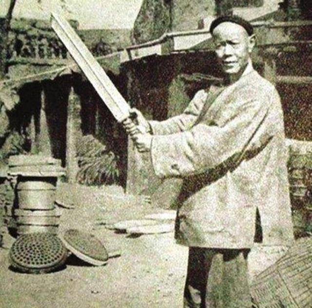 大清最后一个刽子手:砍了300个脑袋,晚年无妻无子,凄凉终老_海山_斩首