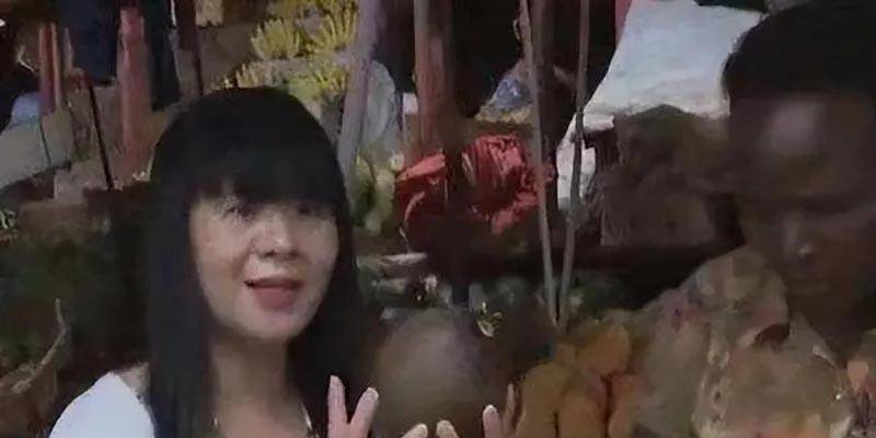 1996年清华才女劝阻远嫁非洲,25年后昔日同学差点认不出,后悔吗