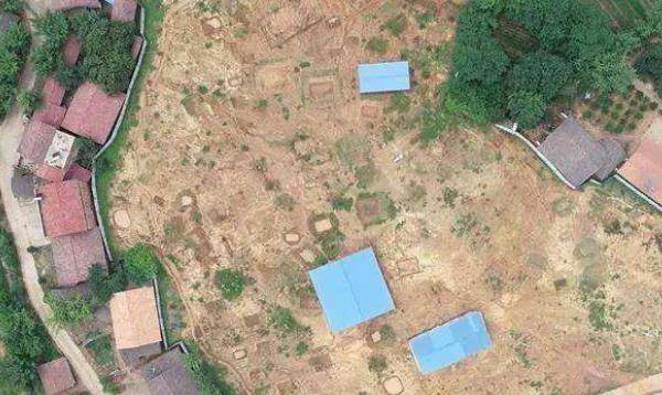 曾国墓葬群继续探索苏家垄墓葬群在二零一六年的十二月十八日,湖北省