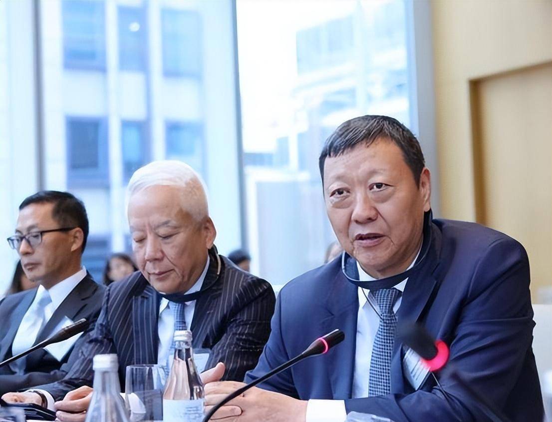 乳业"教父"谢幕,10年打广告耗费488亿,套现后离场_牛根生_伊利_营销