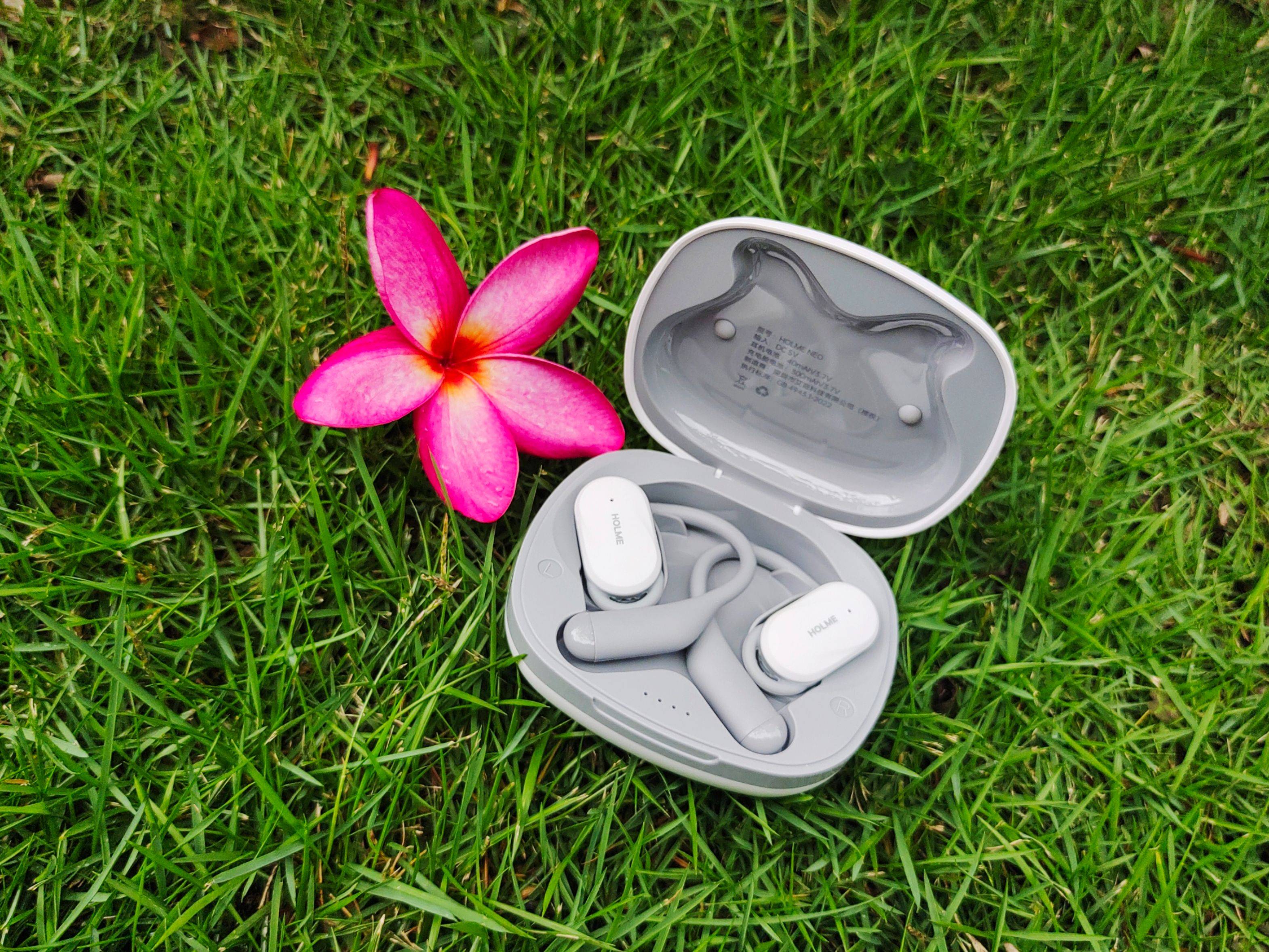 虹觅开放式蓝牙耳机，轻松挂耳无压力，音乐环线随身行