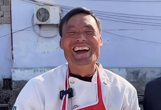 爆火后的山东拉面哥,被流量榨干生命,这个社会到底怎么了?