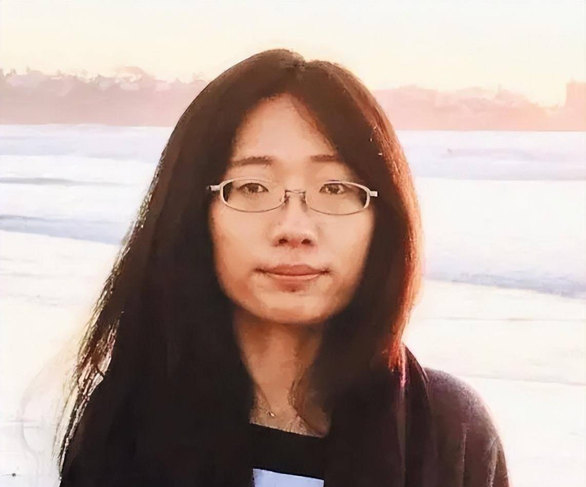 北大才女唐晓琳,毕业赴美深造,为何9年后在金门大桥一跃而下?