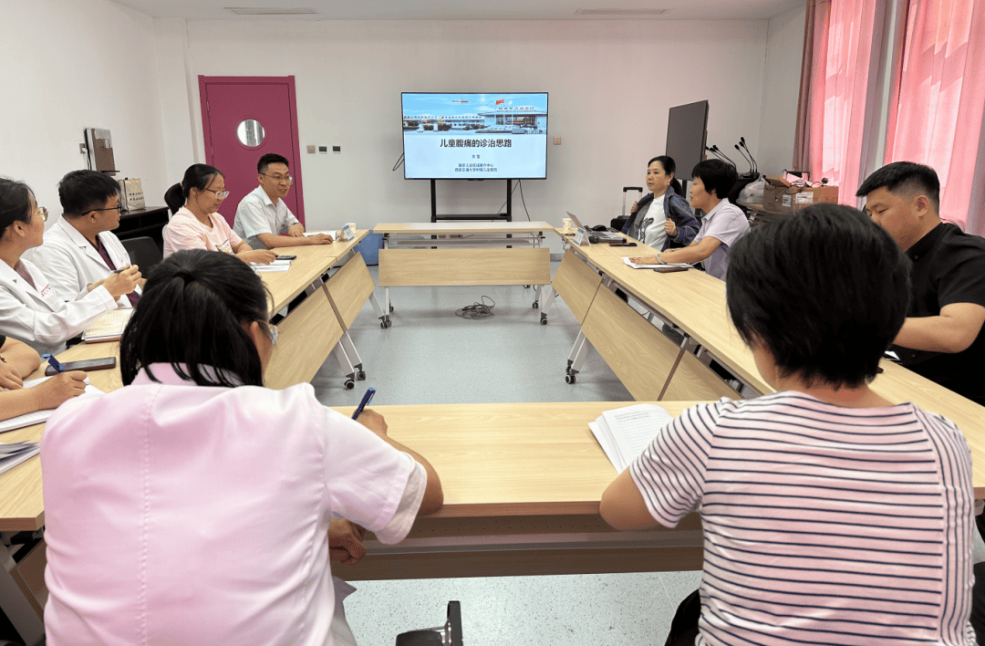 西安市儿童医院方莹主任莅临运城市妇幼保健院指导工作