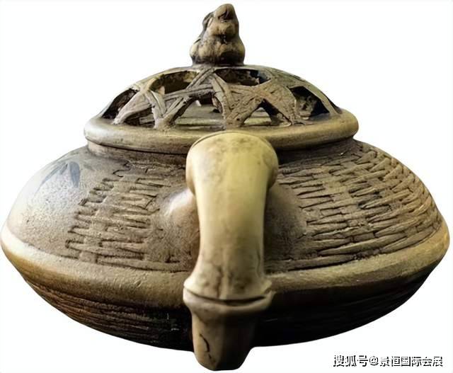 是技艺与创新的结合:汪寅仙款竹篓纹黄矿紫砂壶