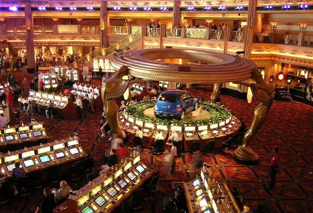 台湾黑帮教父许海清,20岁当老大称霸50年,死后万人参加葬礼