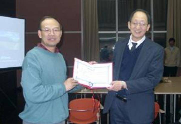 崔琦12岁走出河南农村,到美国后获诺贝尔奖,晚年:后悔离开家乡