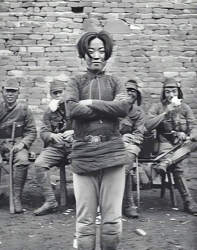 1938年女烈士成本华被害,死前轻蔑一笑吓坏日军,安徽建雕像纪念