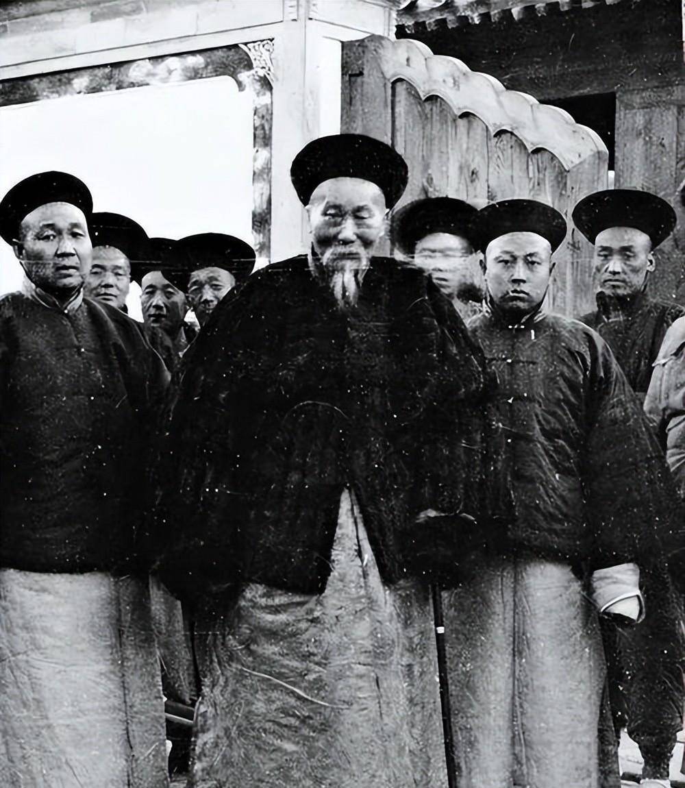 1901年,李鸿章含恨病逝,他的后代子孙都怎么样了?