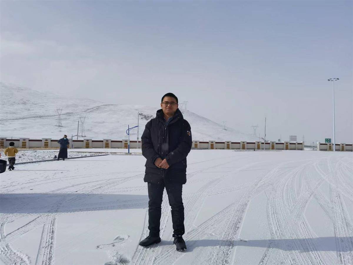 2022年1月,春节前一周,西藏唐古拉山以北出现断水的情况,李亚龙和邹志