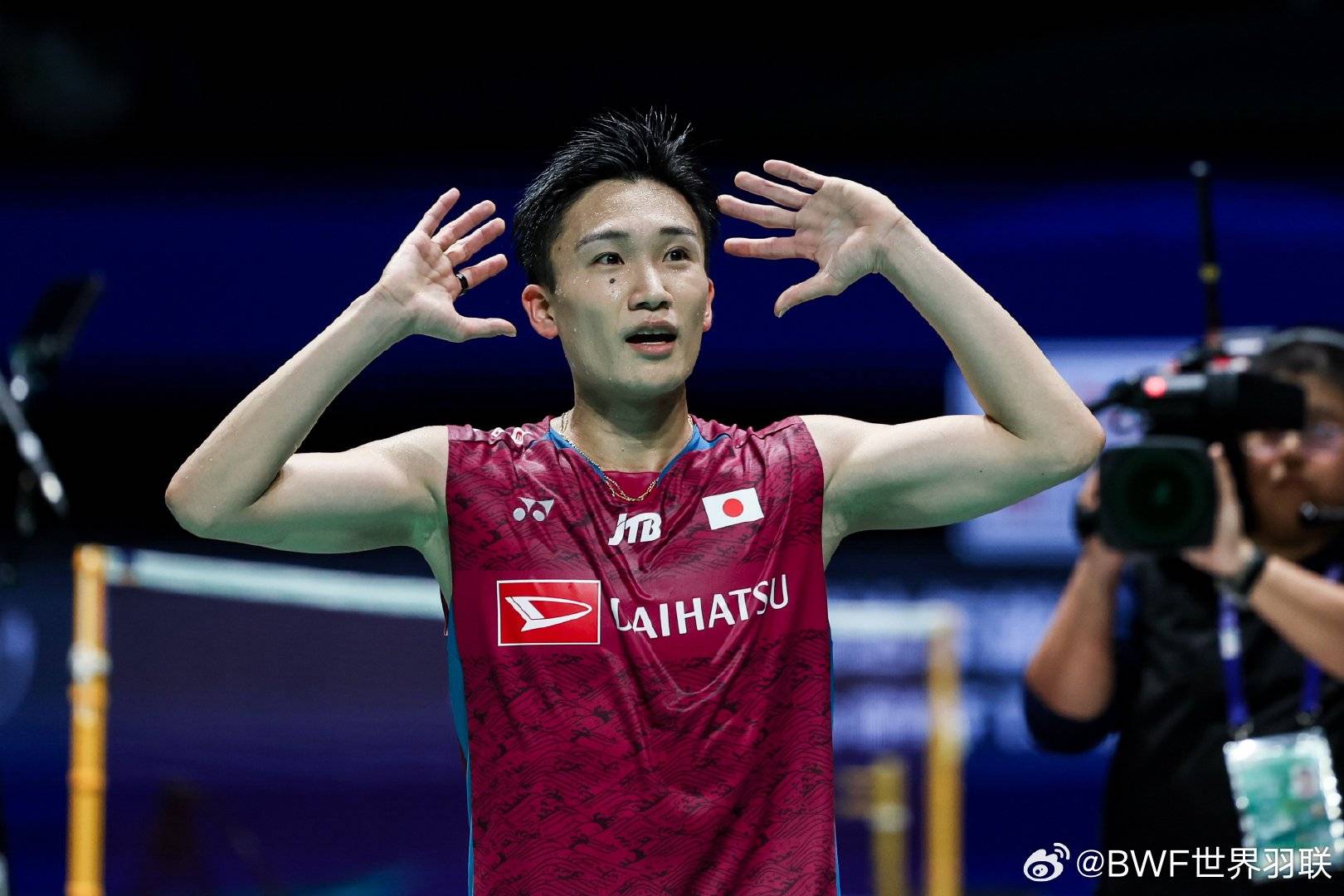 日本羽球一哥首次承认有恋人,曾留宿美女队友却拒绝认爱_田贤斗_羽毛