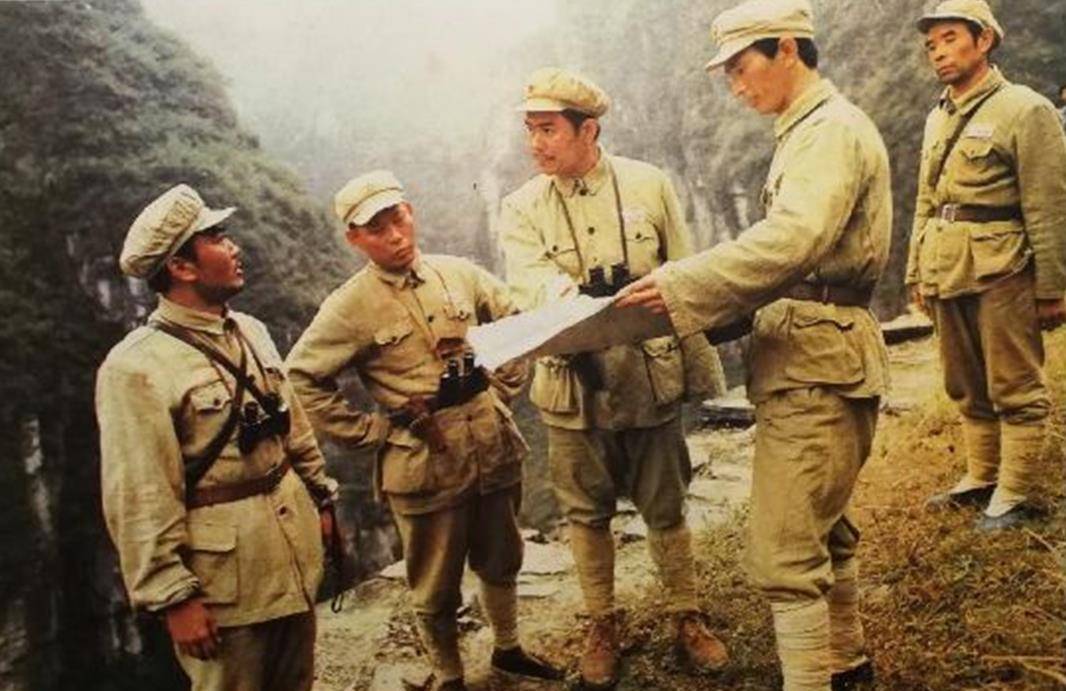 次日下午,县委任命王克宽为鸭溪区长,带领2名干部和