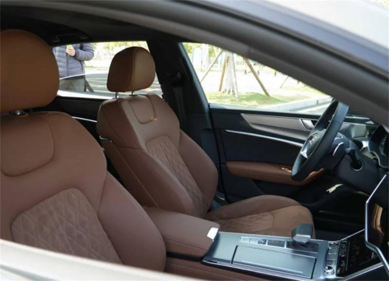 奥迪a7l:豪华与便捷并存的都市新宠