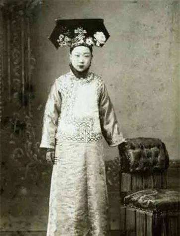 清朝风情照:揭秘皇族的真实长相