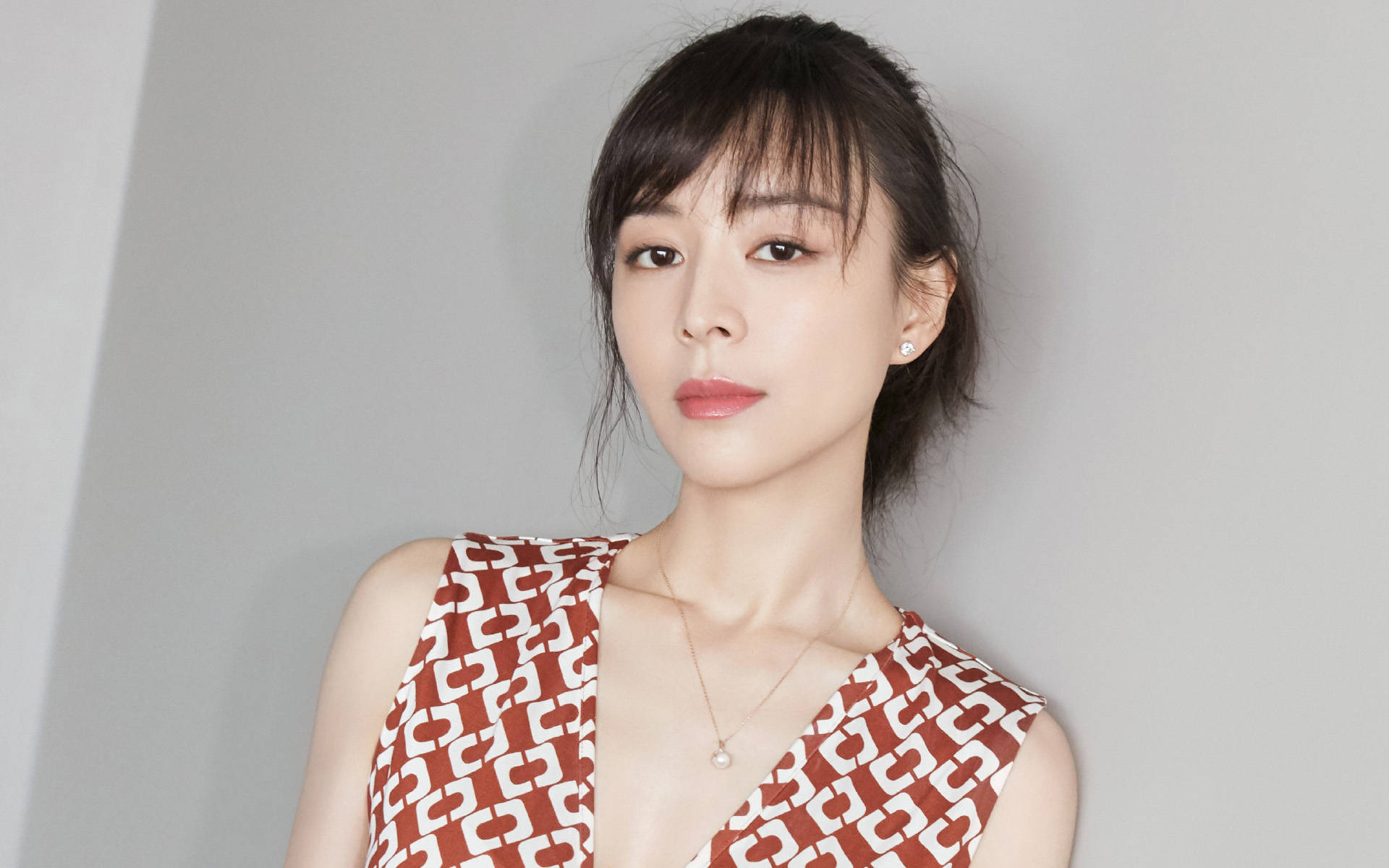 张静初43岁考上研究生,在线回应学霸人设,励志故事获赞