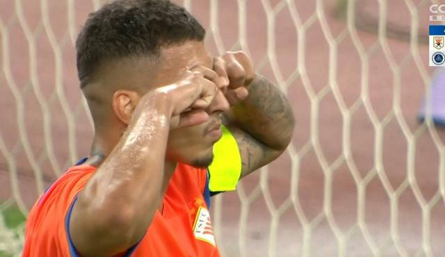 山东泰山3-2逆转深圳队,克雷桑建功