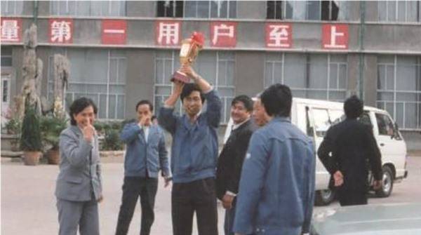 从营收破2000亿 看海信的"定力"与"耐力"