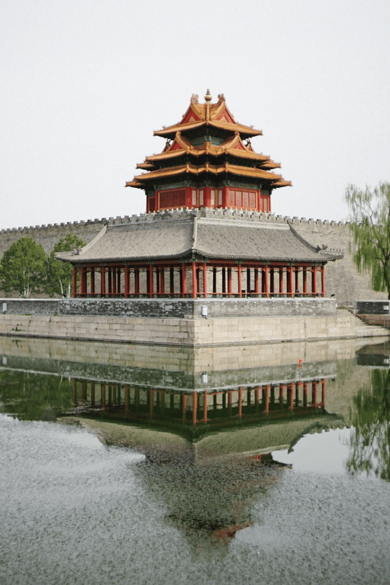 死于46岁,一生过分传奇