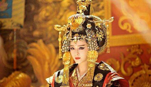 李显的弟弟是唐睿宗李旦,唐朝第五位皇帝,先后两次登基为帝;李旦虽然