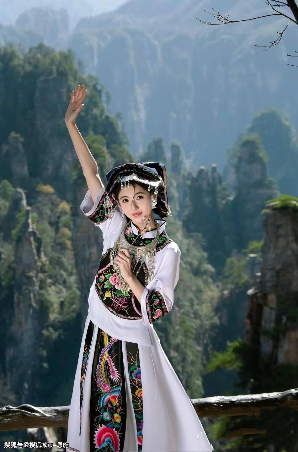 古城四天游第三:惊险经典路线:张家界国家森林公园-大峡谷玻璃桥四