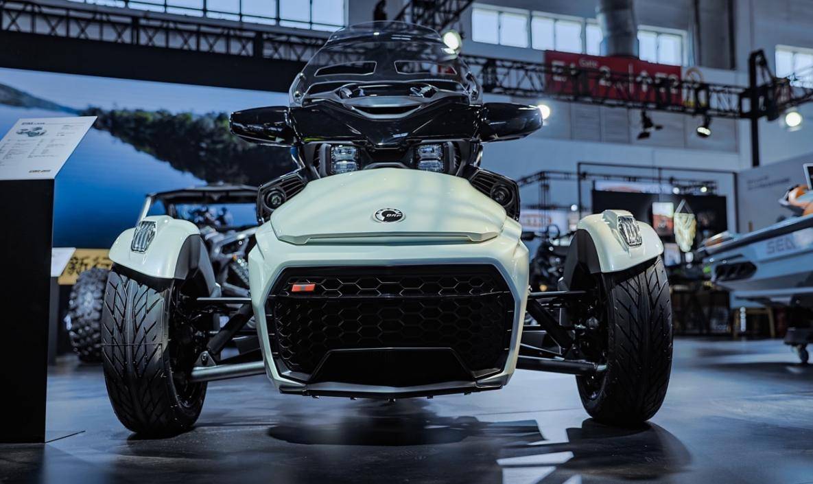 共创户外动力新生活 庞巴迪brp携新品亮相北京国际摩托车展