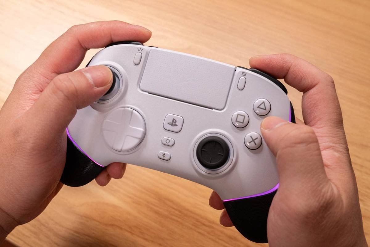 为电竞玩家而生的手柄——雷蛇幻影战狼v2专业版_游戏_按键_设计