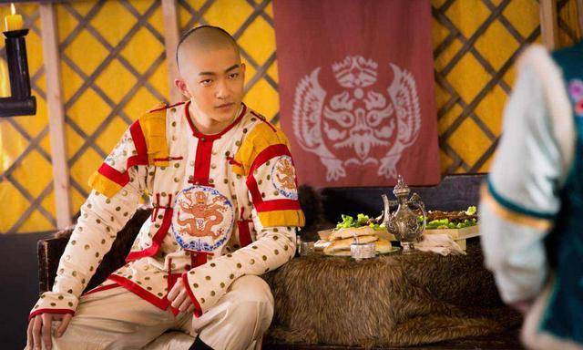 可凌驾于皇帝之上,276年中只有两人担任_多尔衮_摄政王_皇太极