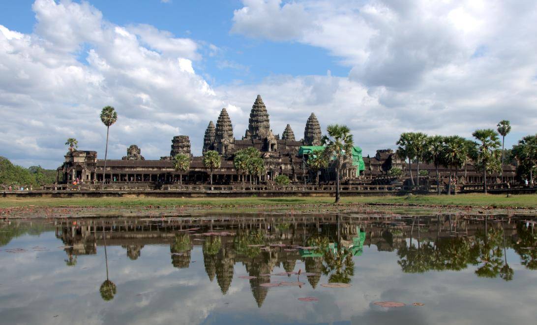 柬埔寨的旅游景点几年后,柬埔寨恢复政权,这意味着西哈努克归鼓的