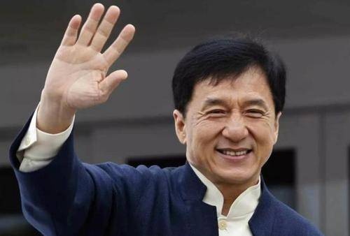 国家一级演员,一生不与成龙合作,曾骂刘德华"算什么东西"_周润发_大哥