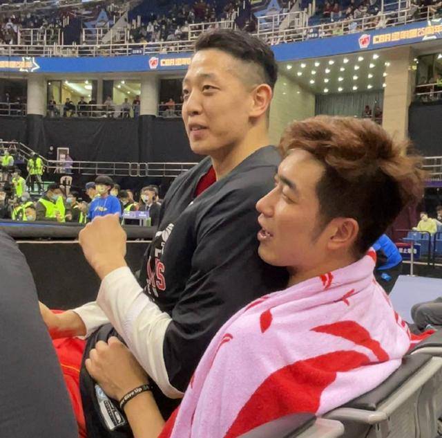 再见沈梓捷,1换3交易方案出炉,或投靠恩师,4巨头横空出世