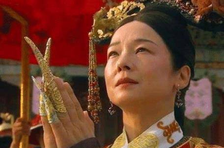 慈禧太后普通一天的生活,在现代需要多少人民币维持?你不信